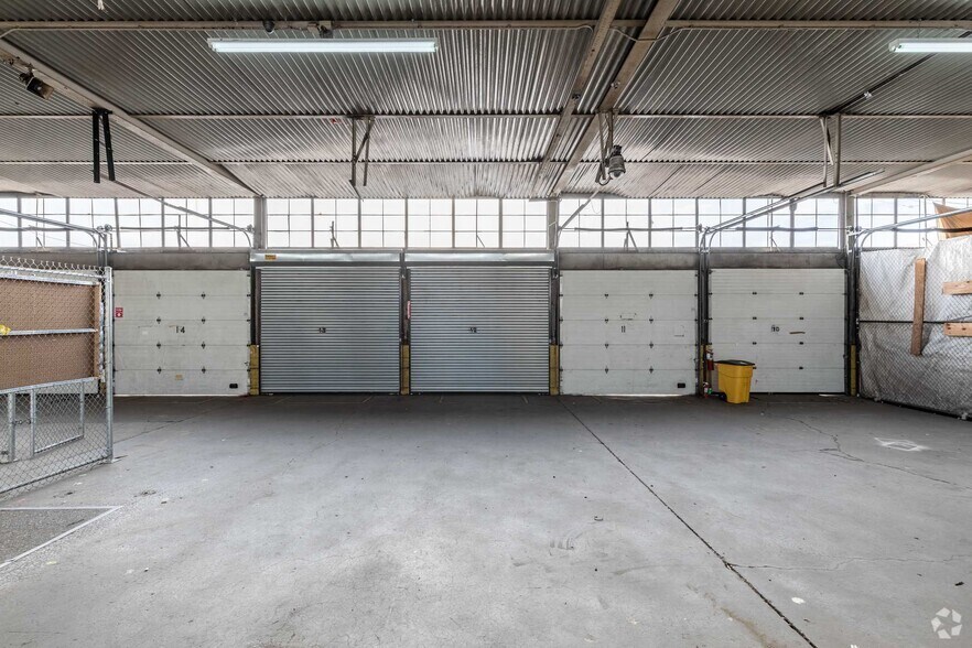 More Photos Of 460 Kingsland Ave, Brooklyn Truck Terminal For Lease