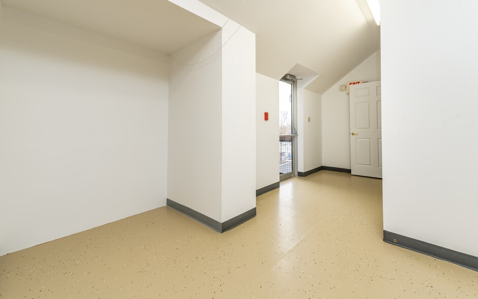 More Photos Of 4707-4711 Route 8, Allison Park Freestanding For Lease