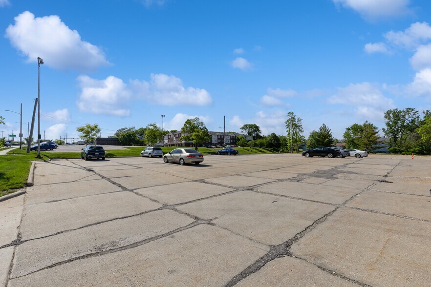 More Photos Of 1203 & 1221 4th Street, Des Moines Land For Sale