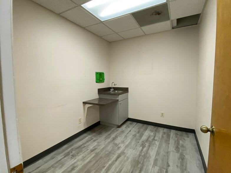 More Photos Of 918 Rolling Acres Rd, Lady Lake Medical For Lease