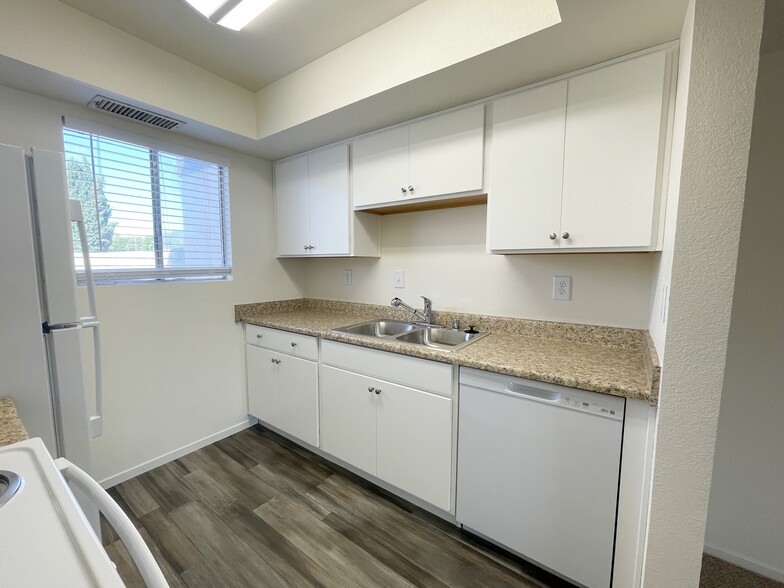 More Photos Of 5801 W Washington Ave, Las Vegas Apartments For Sale