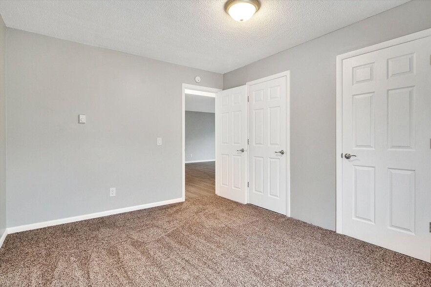 More Photos Of 814-816 W Walnut St, Kalamazoo Apartments For Sale