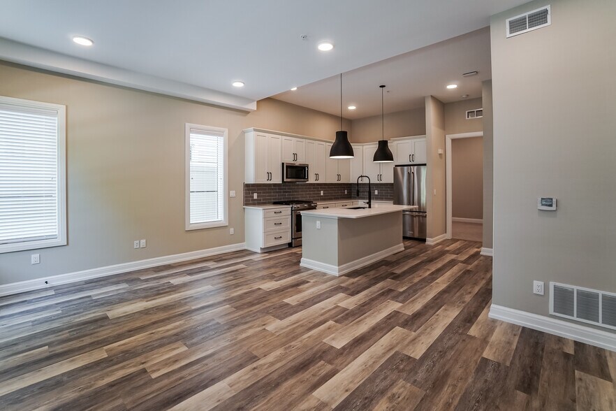 More Photos Of 244 Vester St, Ferndale Apartments For Sale