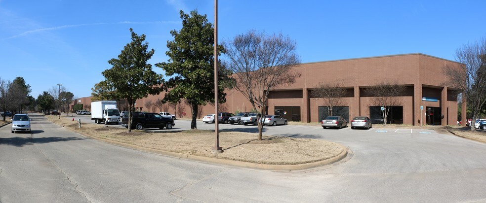 More Photos Of 3900-3950 Willow Lake Blvd, Memphis Distribution For Lease
