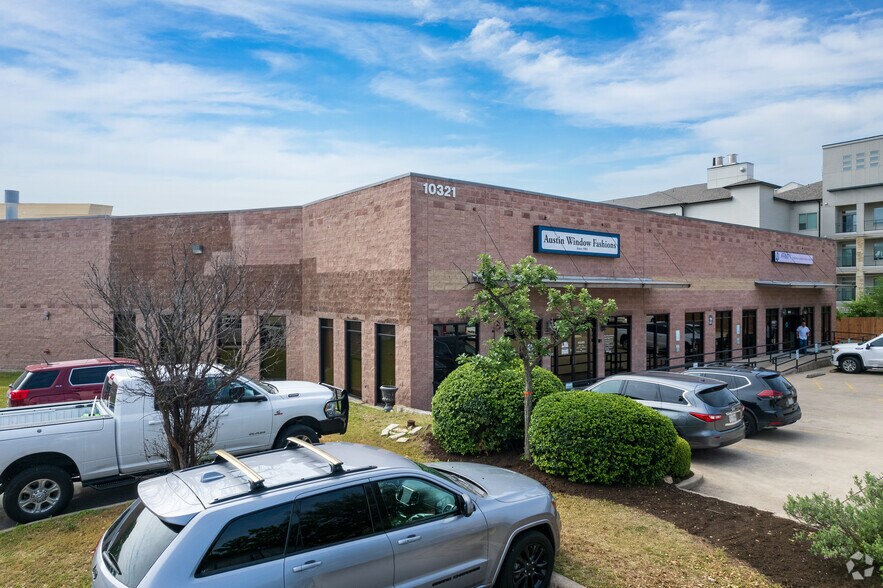 More Photos Of 10321 Burnet Rd, Austin Light Distribution For Lease