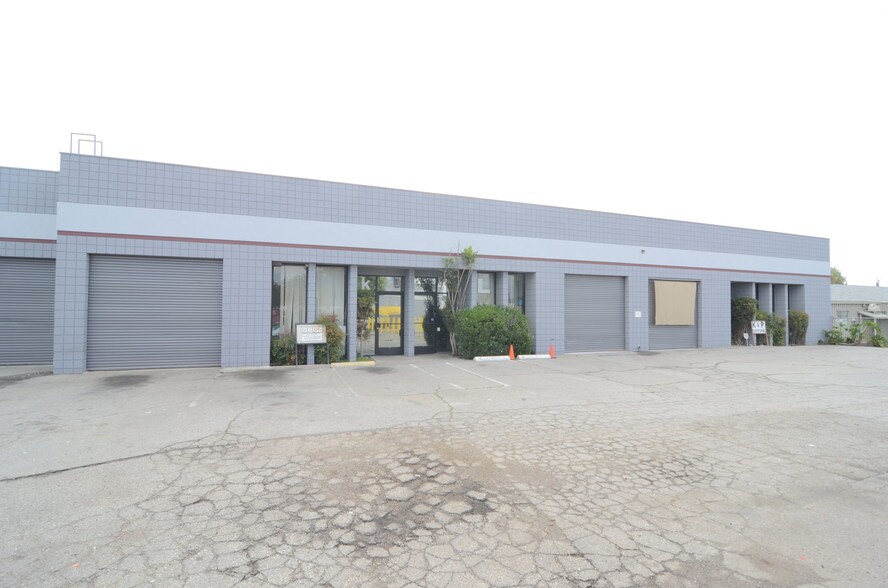 More Photos Of 6850 Vineland Ave, North Hollywood Manufacturing For Sale