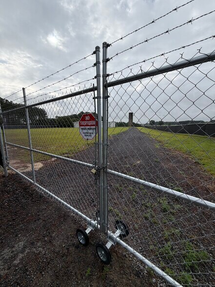 More Photos Of 2991 New Hopewell Rd, Hartsville Industrial For Lease