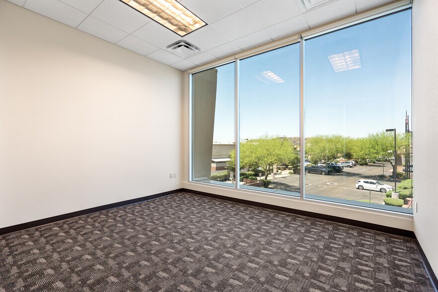 More Photos Of 1930 W Pinnacle Peak Rd, Phoenix Unknown For Lease