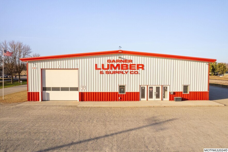 More Photos Of 390 E US Highway 18, Garner Showroom For Sale