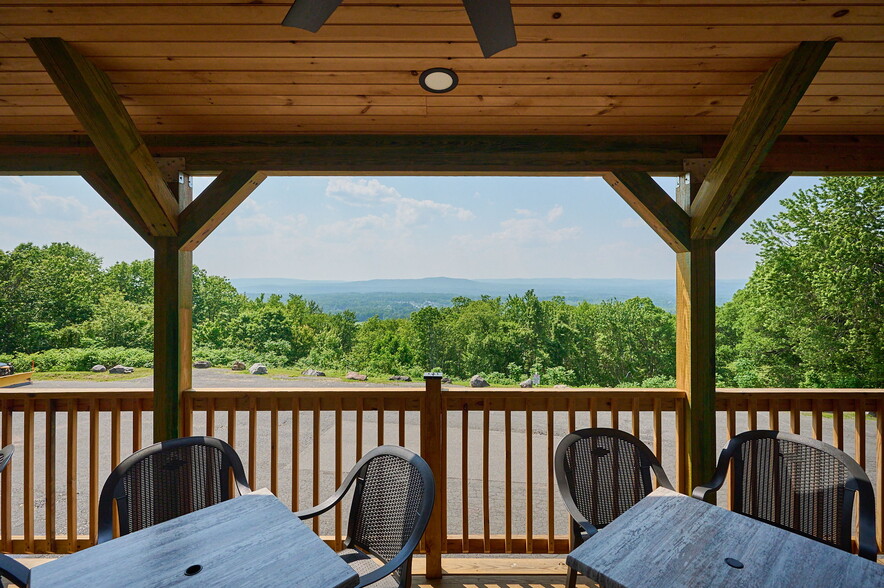 More Photos Of 100 Mountain Rd, Easthampton Restaurant For Sale