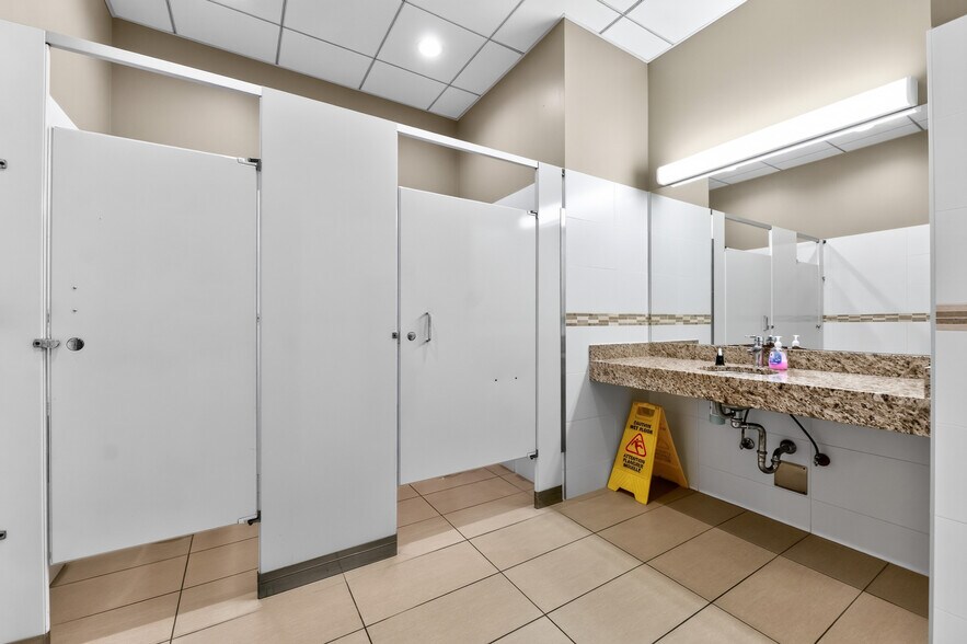 More Photos Of 8047 199th St, Langley Office For Sale