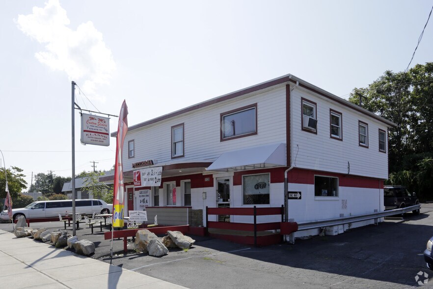 More Photos Of 1130 Pembroke Rd, Bethlehem Storefront Retail Residential For Lease