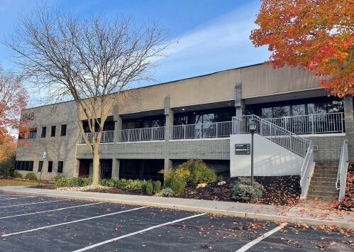 More Photos Of 1848 Charter Ln, Lancaster Office For Lease