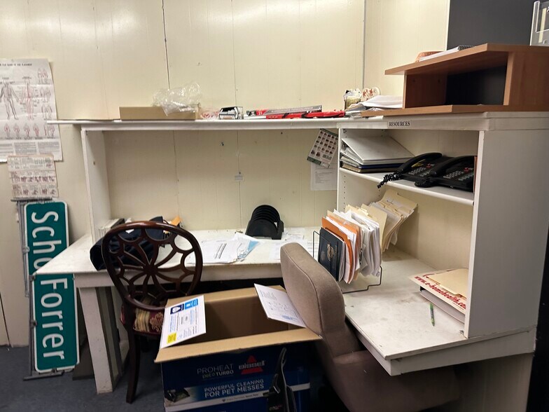 More Photos Of 15819 Schoolcraft St, Detroit Medical For Sale