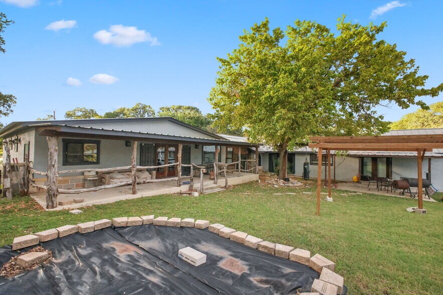 More Photos Of 319 Los Indios Ranch Rd, Boerne Specialty For Sale