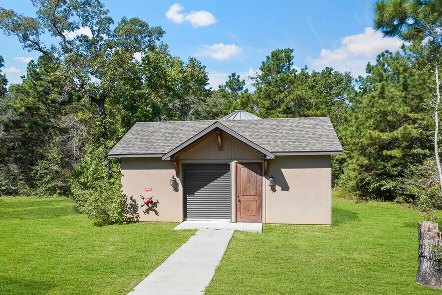 More Photos Of 30663 Moore Rd, Magnolia Freestanding For Sale