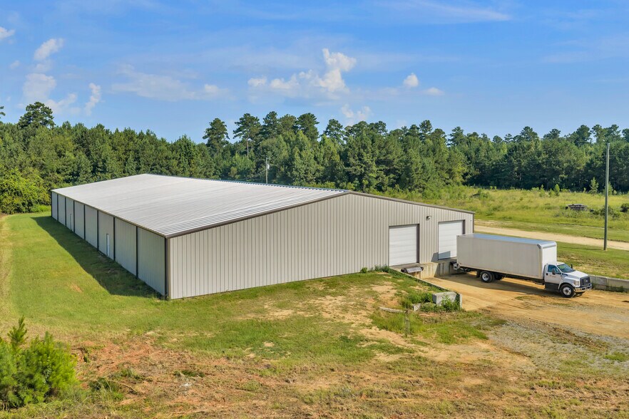 More Photos Of 368 Nike Rd, Jeffersonville Distribution For Lease