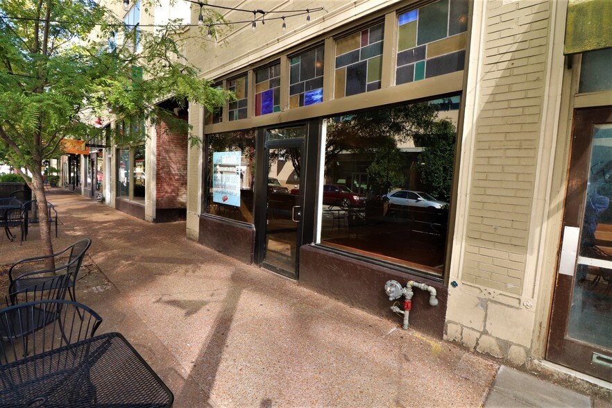 More Photos Of 12 S Euclid Ave, Saint Louis Storefront Retail Office For Lease