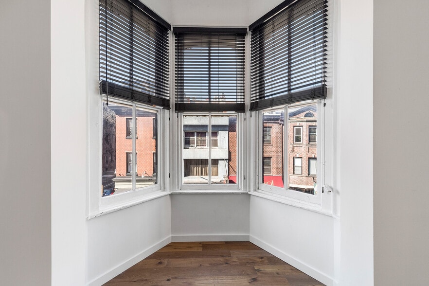 More Photos Of 1935 Spruce St, Philadelphia Apartments For Sale