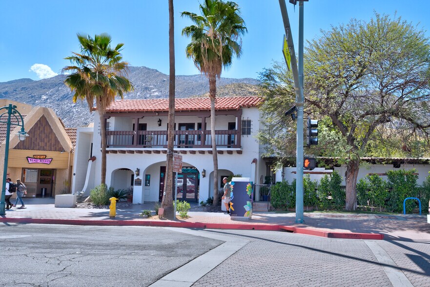 More Photos Of 369 N Palm Canyon Dr, Palm Springs Restaurant For Lease