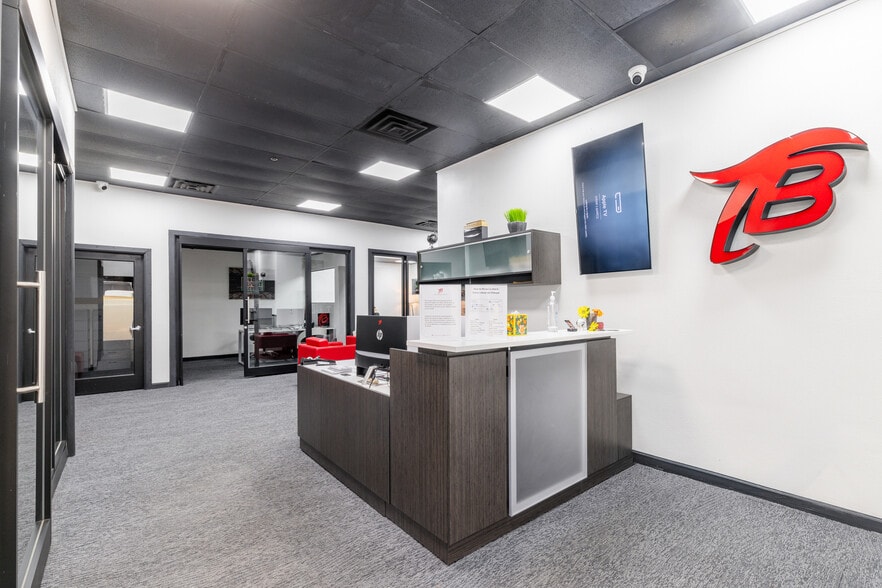More Photos Of 3333 W Hefner Rd, Oklahoma City Sports And Entertainment For Sale