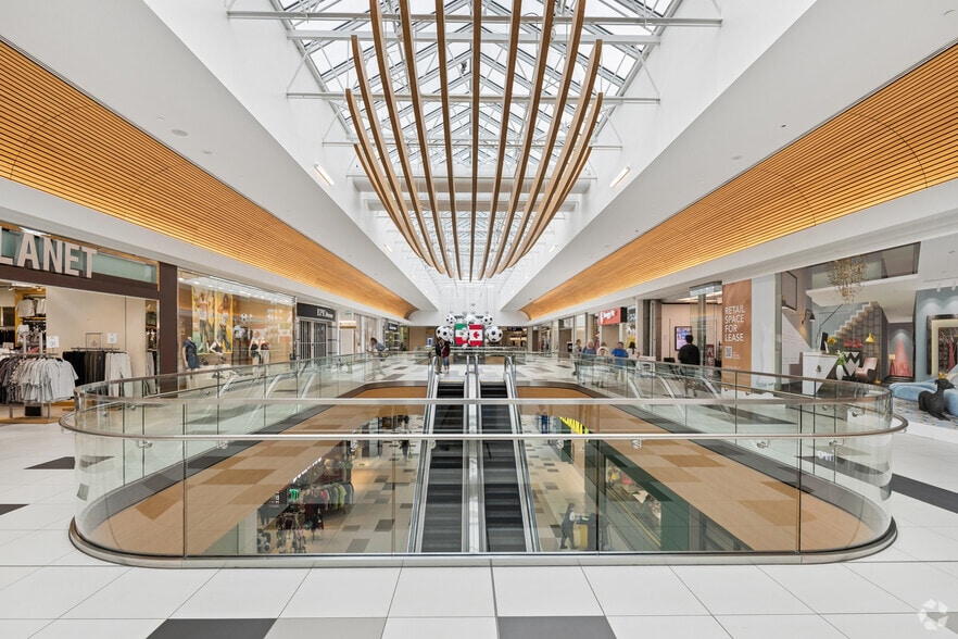 More Photos Of 10153 King George Blvd, Surrey Unknown For Lease