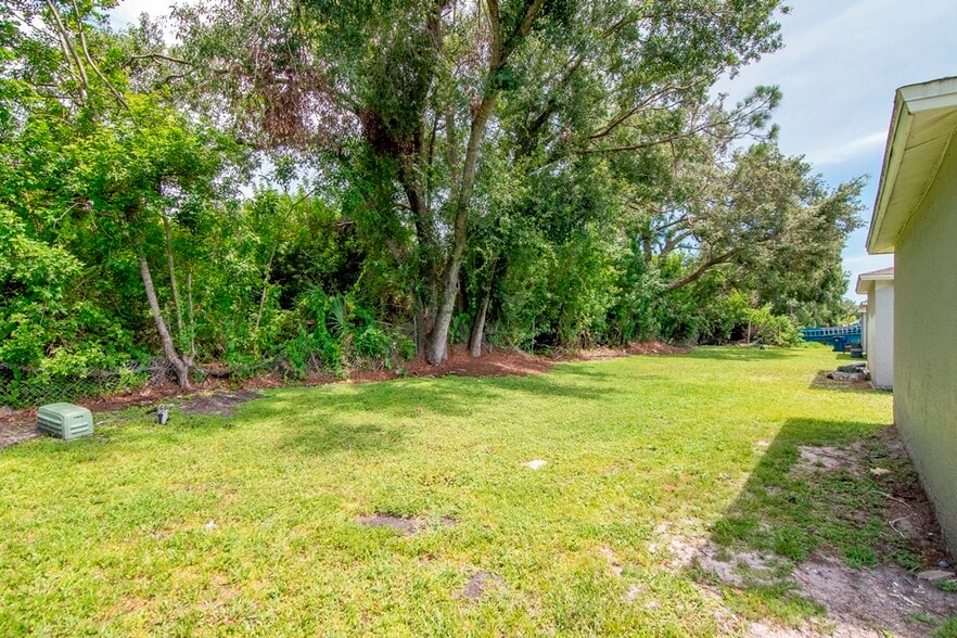 More Photos Of , Bradenton Multifamily For Sale