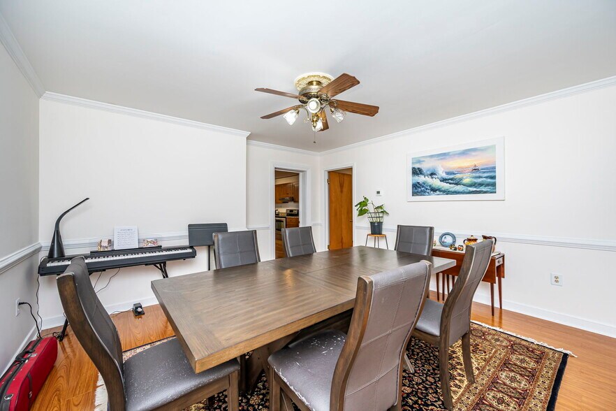 More Photos Of 7740 Cherokee Rd, Richmond Religious Facility For Sale