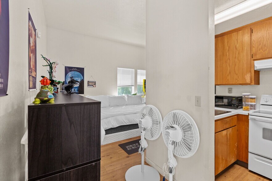 More Photos Of 1415 4th St, Napa Apartments For Sale