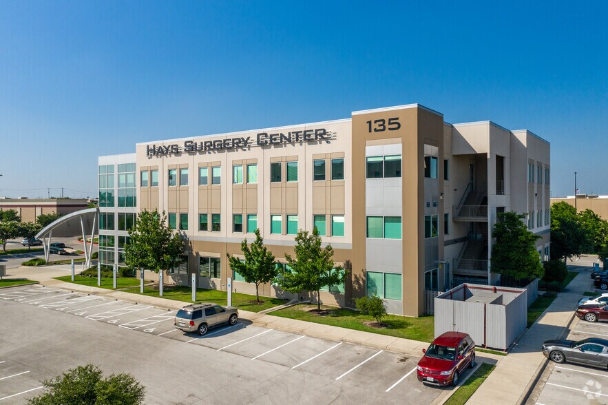 More Photos Of 135 Bunton Creek Rd, Kyle Medical For Lease