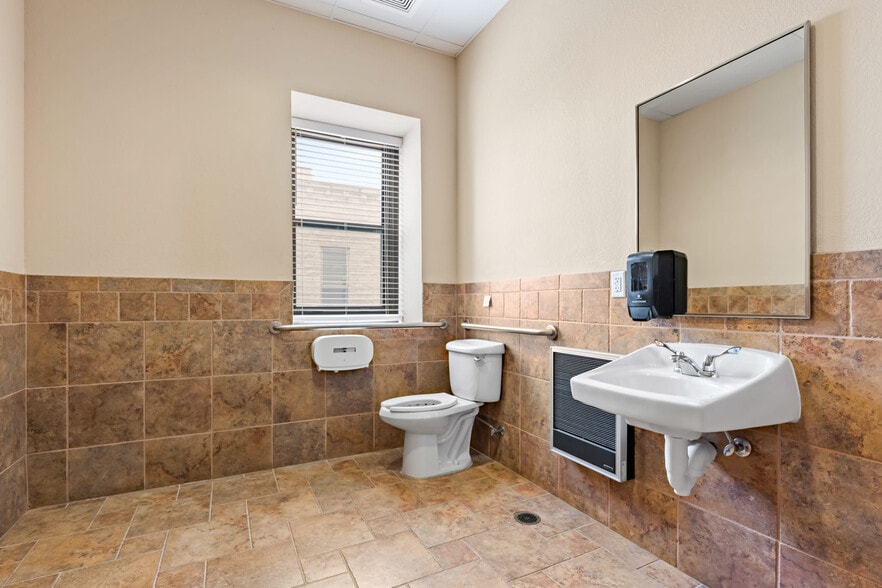 More Photos Of 136 W Main St, Trinidad Office For Sale