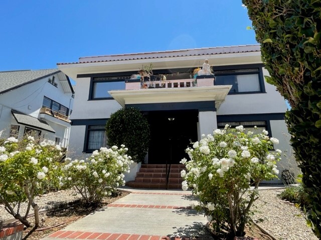 Primary Photo Of 2700 James M Wood Blvd, Los Angeles Apartments For Sale