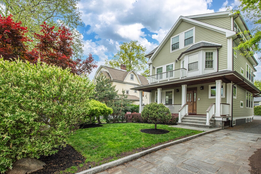 More Photos Of 501 Westfield Ave, Westfield Office For Lease