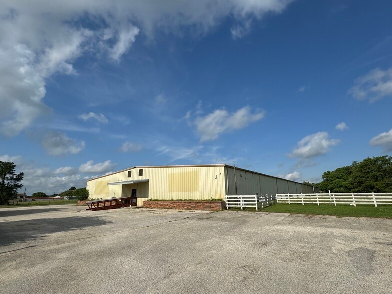 More Photos Of 2502 Highway 304, Smithville Warehouse For Lease