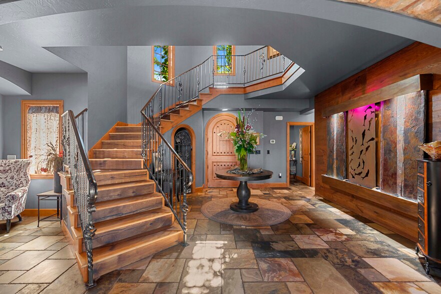 More Photos Of 250 Karma Kanyon Dr, Chelan Winery Vineyard For Sale