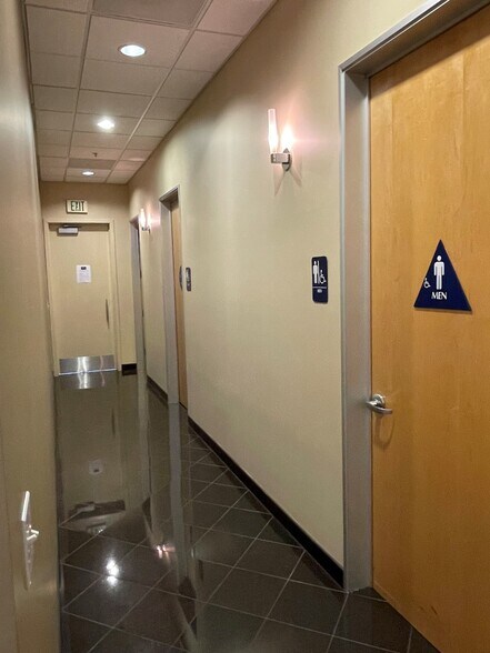 More Photos Of 4304 Redwood Hwy, San Rafael Office For Lease