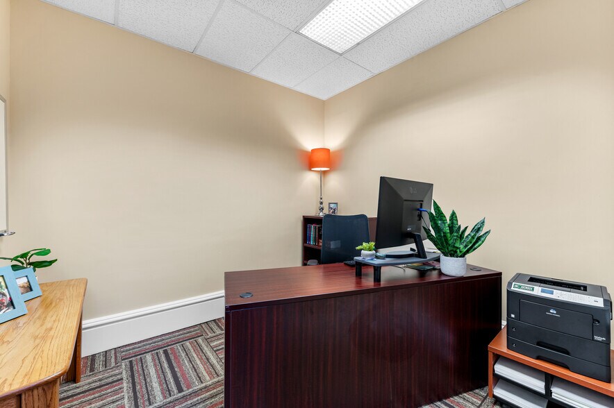 More Photos Of 730 17th St, Denver Office For Sale