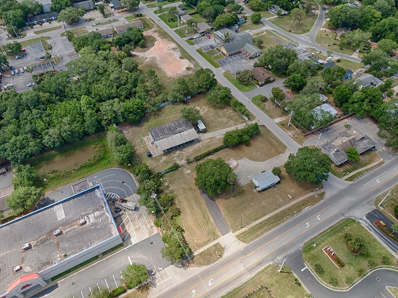 More Photos Of 1421 Griffin Rd, Leesburg Freestanding For Sale