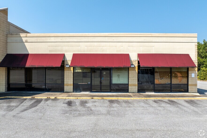 More Photos Of 1607 S Lumpkin Rd, Columbus Storefront For Lease
