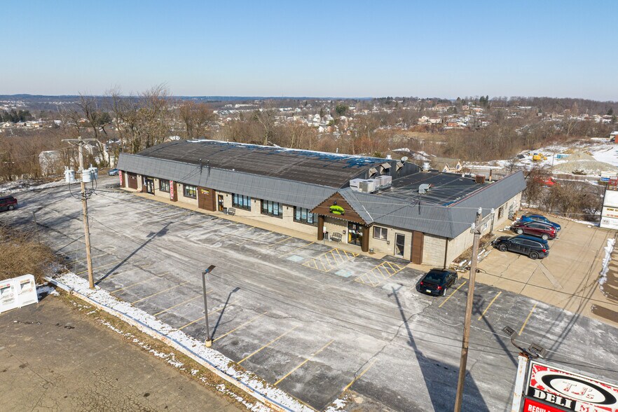 More Photos Of 5920-5924 Steubenville Pike, McKees Rocks Storefront For Lease