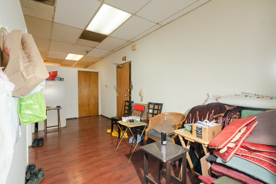 More Photos Of 328 7th St, Oakland Storefront Retail Office For Lease