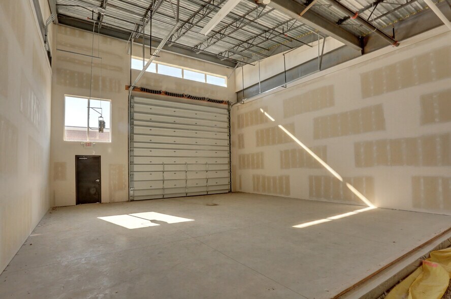 More Photos Of 18233 Lincoln Meadows Pky, Parker Self Storage For Sale