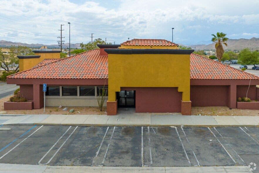 More Photos Of 58012 29 Palms Hwy, Yucca Valley Restaurant For Sale
