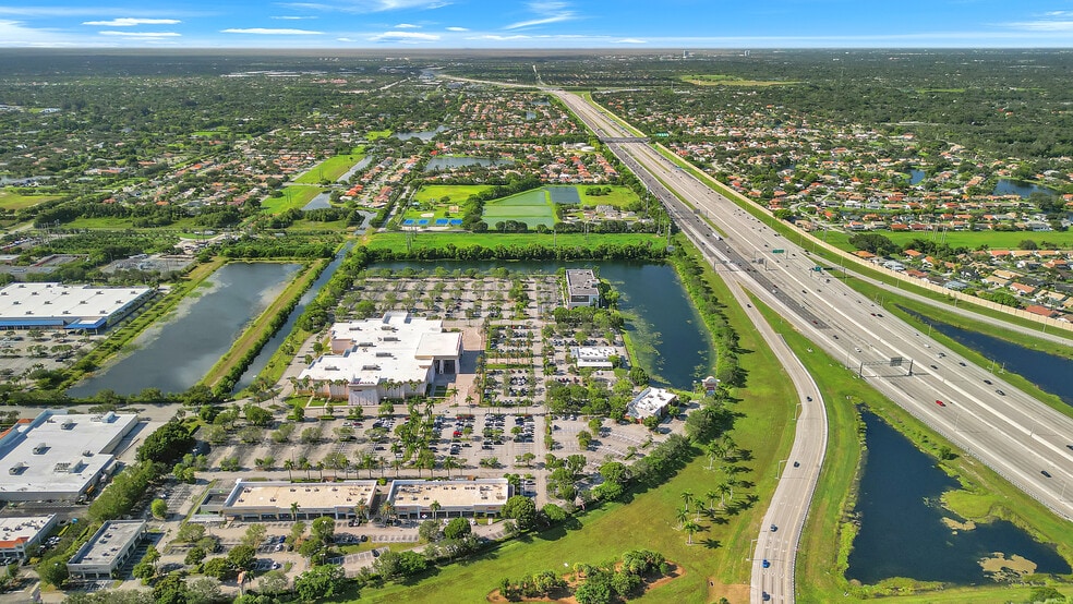 More Photos Of 15601 Sheridan St, Davie Unknown For Lease