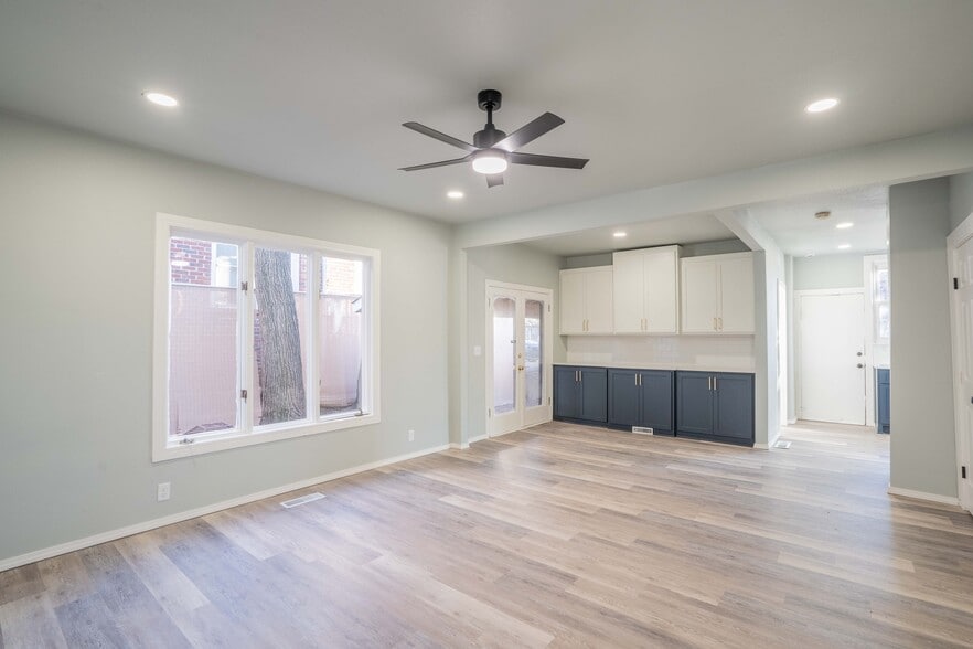 More Photos Of 1703 S Quaker Ave, Tulsa Apartments For Sale