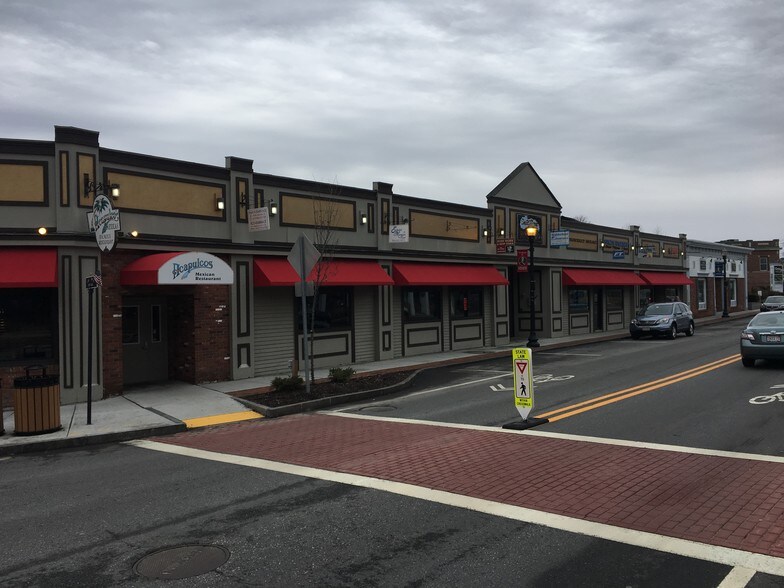 More Photos Of 13-25 Main St, Franklin Restaurant For Lease