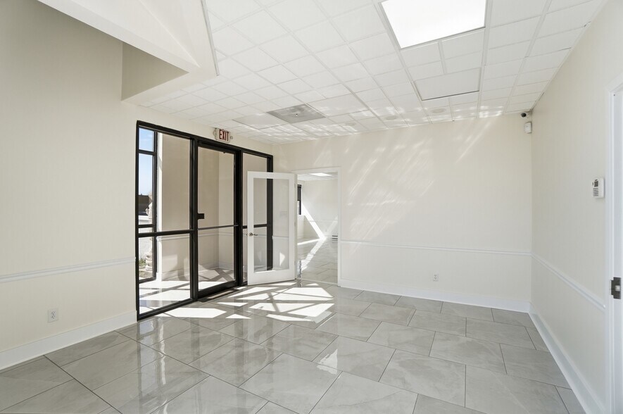 More Photos Of 1550 Magnolia Dr, Cincinnati Warehouse For Lease