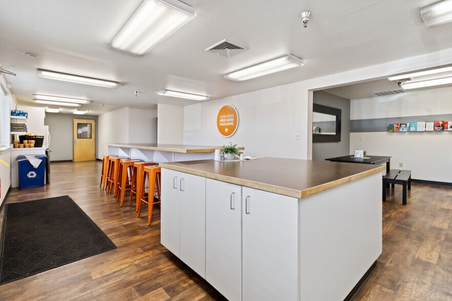 More Photos Of 1345 E State St, Eagle Warehouse For Sale