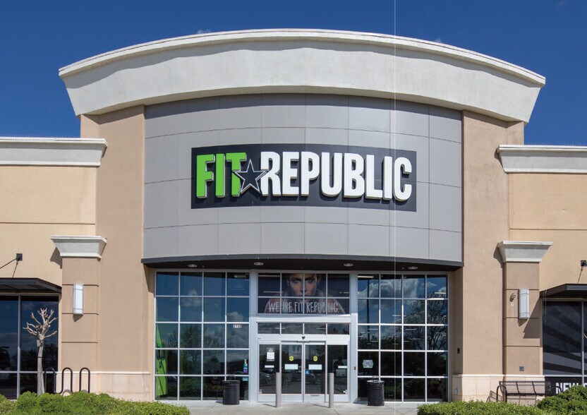 More Photos Of 3200 Naglee Rd, Tracy General Retail For Sale