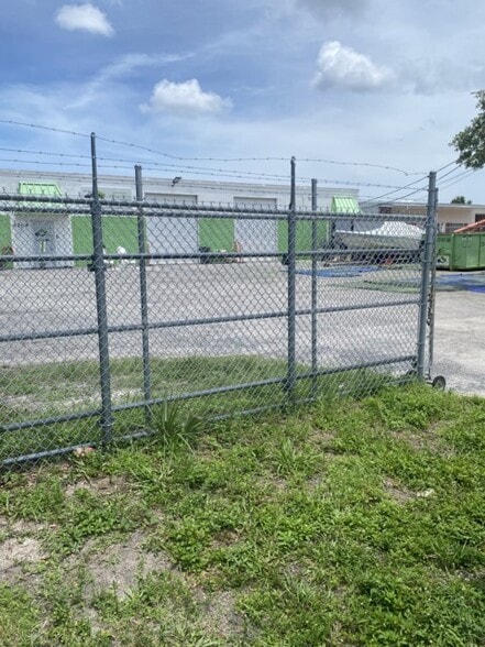 More Photos Of 4201 114th Ter N Pinellas Park, Clearwater Manufacturing For Sale